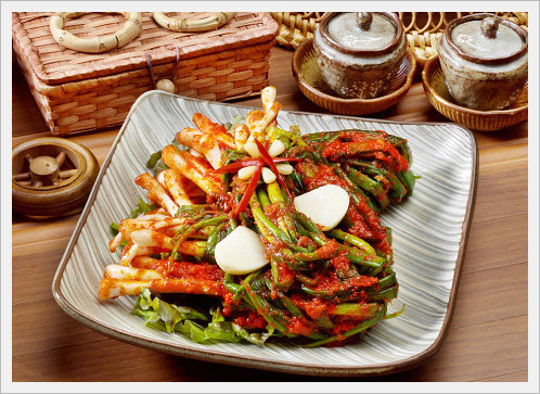OGI Pa (Pickled Scallion) Kimchi